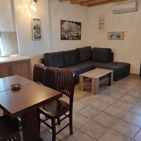 Apartment Astradeni Luxury Vootis *