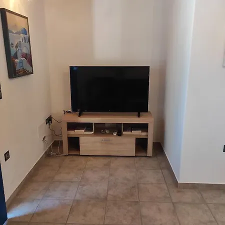 Astradeni Luxury Vootis Apartment