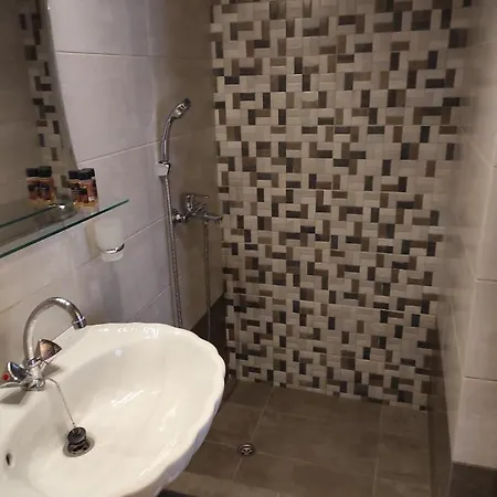 Astradeni Luxury Vootis