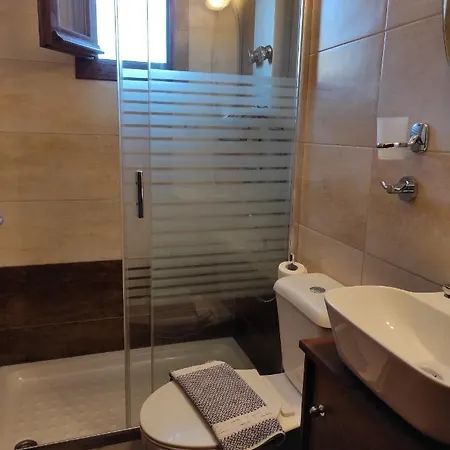 Astradeni Luxury Vootis * Skála